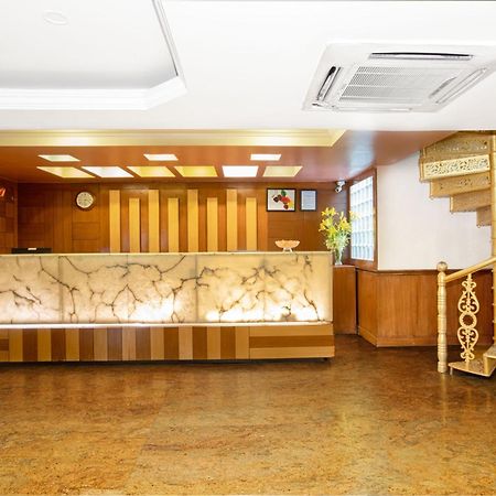 Hotel Monarch Brigade Road Bengalúr Exteriér fotografie