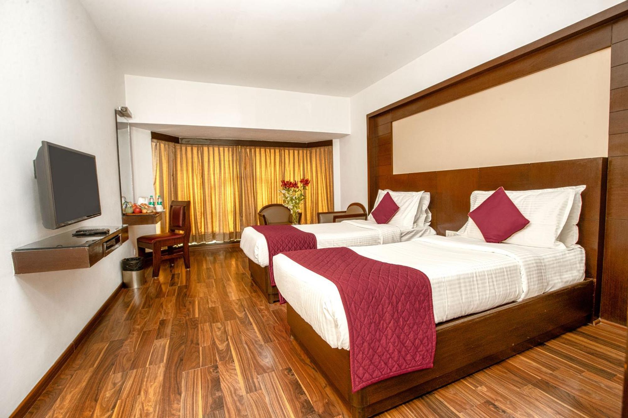 Hotel Monarch Brigade Road Bengalúr Exteriér fotografie
